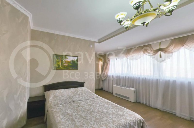 Ресторанно - гостиничный комплекс Голливуд Краснодар, кровать